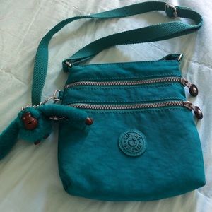 Kipling blue